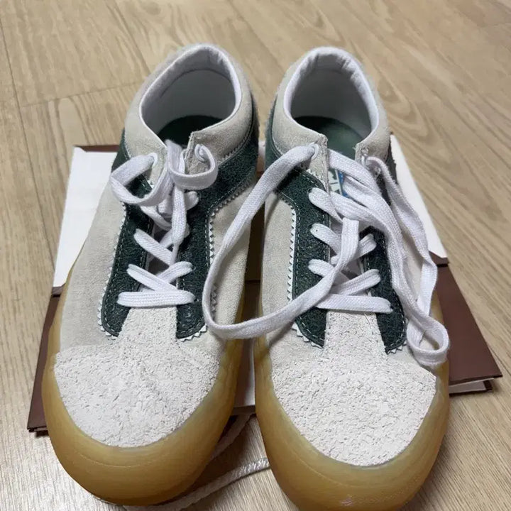 [BUNJANG] Vans Style 36 Suede Green/White Sneakers / 반스 스타일 36 스웨이드 그린/화이트 스니커즈