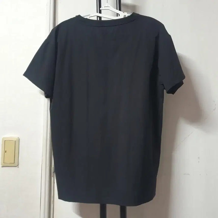 [BUNJANG] Outdoor Products Black Pocket T-shirt / 아웃도어프로덕츠 반팔 블랙 여성66~77