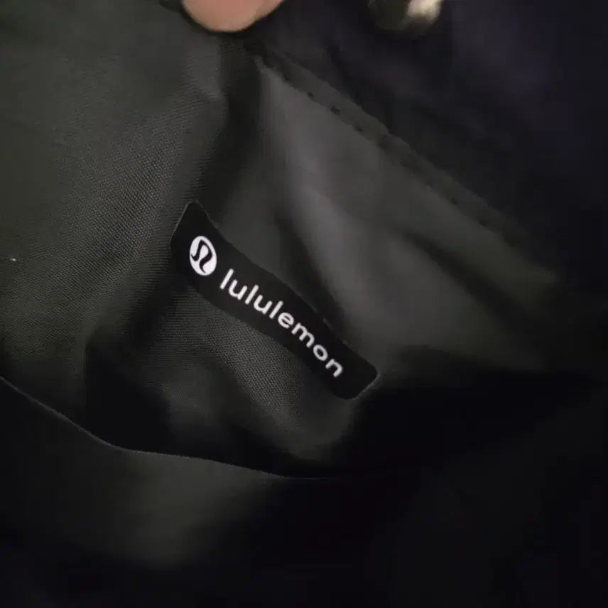 [SOLD OUT] 룰루레몬 멀티포켓 토트백 20L