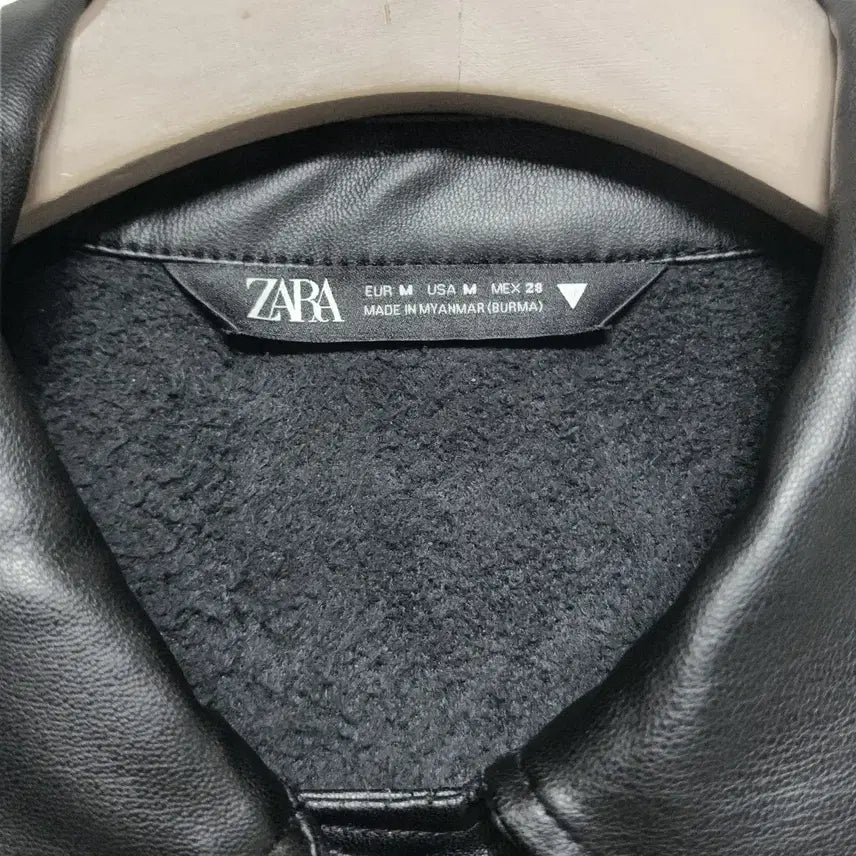 [BUNJANG] ZARA Eco Leather Overshirt Jacket Black M / 정품 자라 에코 레더 오버 포켓 셔츠 자켓 블랙 M 미디움 새상품 가죽