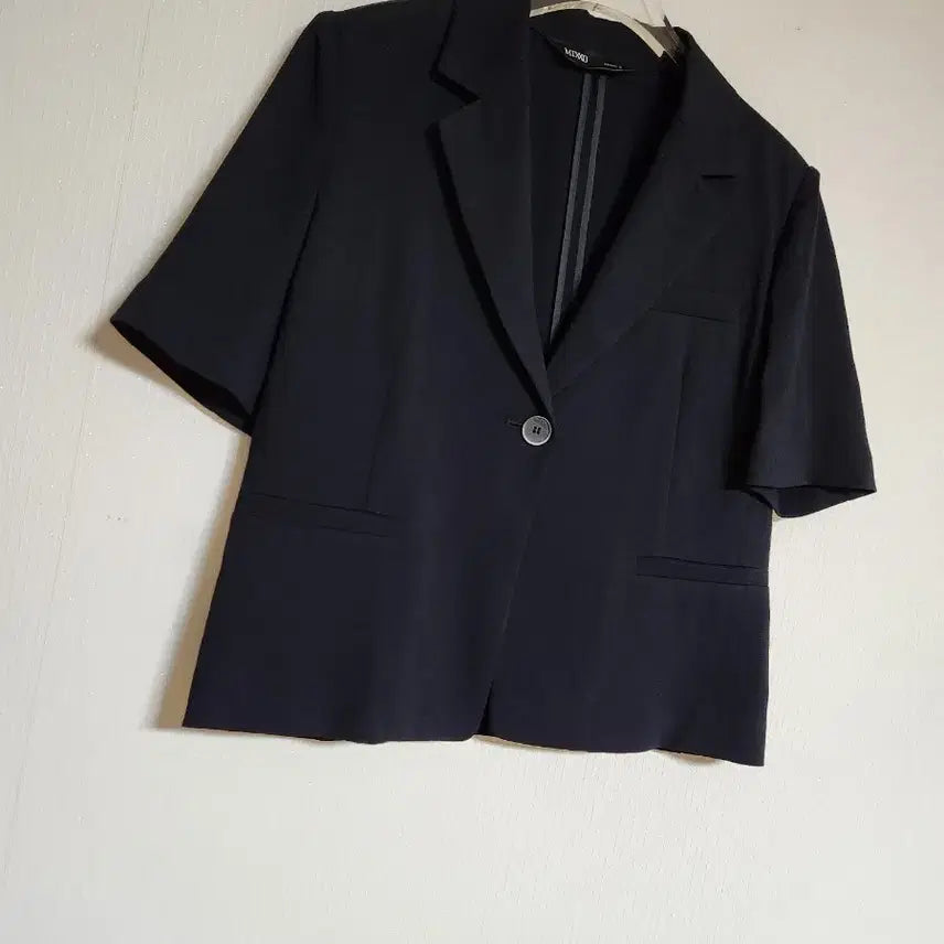 [BUNJANG] MIXXO 2022 Summer Cropped Jacket (Size 55) / 미쏘2022썸머 크롭자켓55