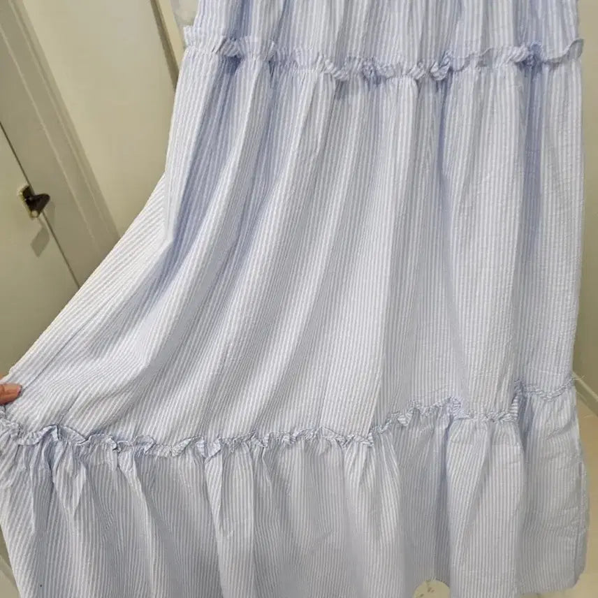 [BUNJANG] Striped Frill Long Skirt / 스트라이프 프릴캉캉 롱스커트 색상택1