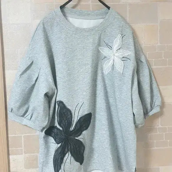 [BUNJANG] Floral Print Gray T-shirt / 여성 그레이꽃티(새옷)