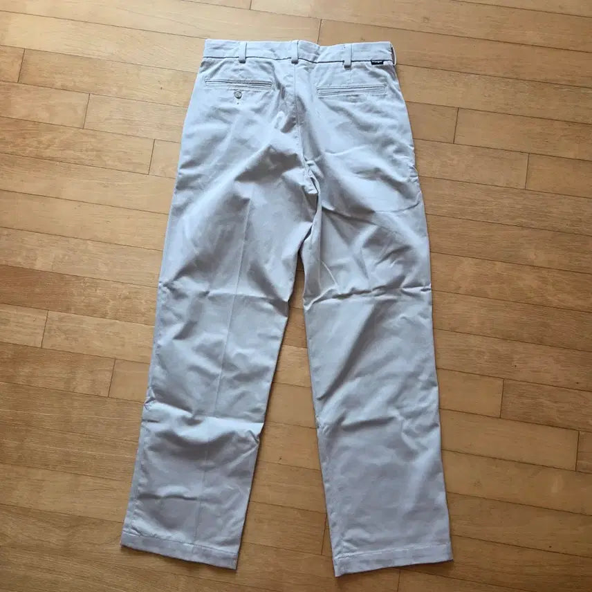 [BUNJANG] Wrangler Two-Tuck Chino Pants / 남녀공용 랭글러 연베이지 투턱 치노팬츠