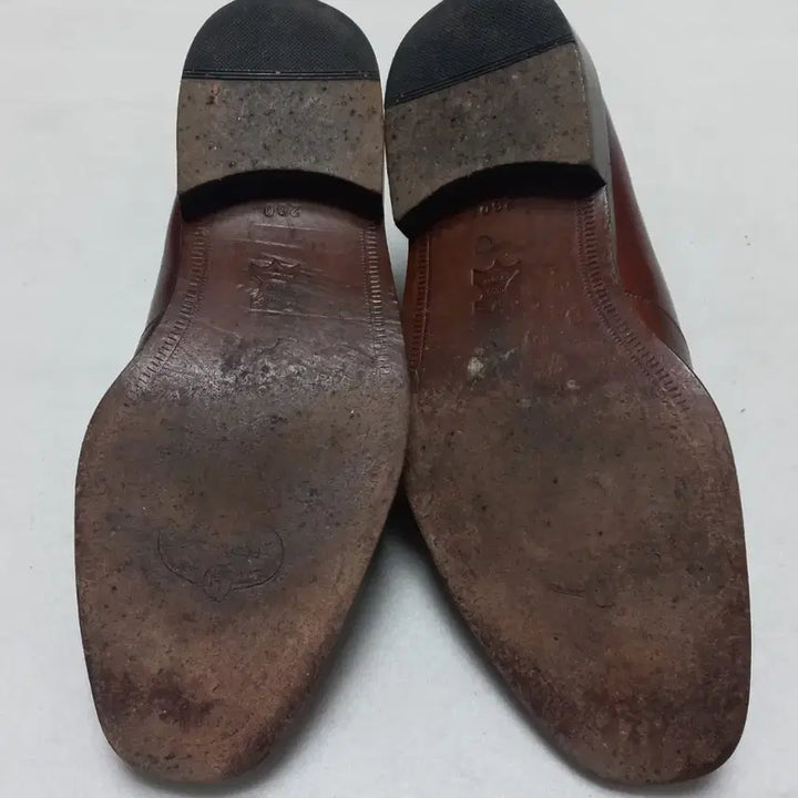[BUNJANG] Portfolio Brown Wingtip Shoes / 포트폴리오 브라운 윙팁 구두260클래식한 디자인의 포트폴리오 남성 구두