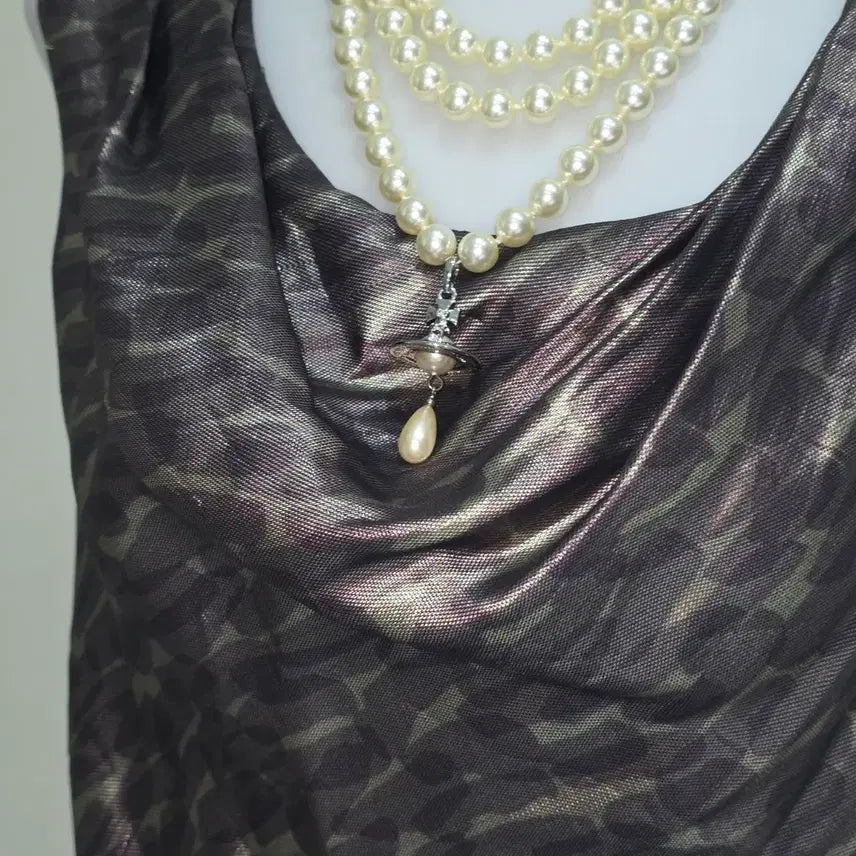 [BUNJANG] Dama Collection Vintage Drape Satin Glitter Layered Sleeveless Top / 일본빈티지)드레이프 새틴글리터 셔링 긱시크 레이어드 블랙슬리브리스민소매탑