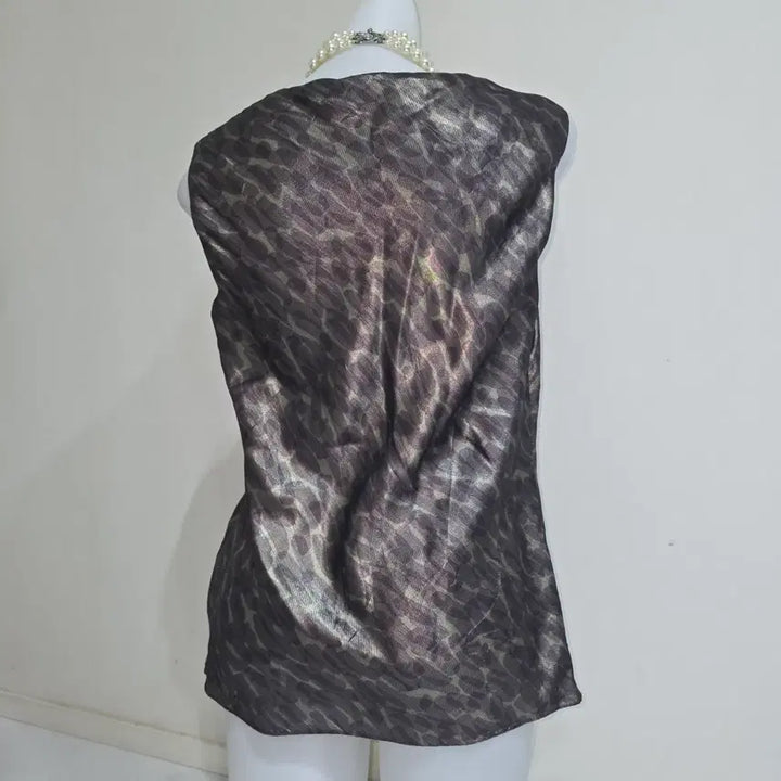 [BUNJANG] Dama Collection Vintage Drape Satin Glitter Layered Sleeveless Top / 일본빈티지)드레이프 새틴글리터 셔링 긱시크 레이어드 블랙슬리브리스민소매탑