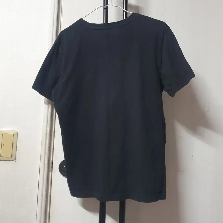 [SOLD OUT] GUESS 남녀공용 게스 반팔 블랙 M 95
