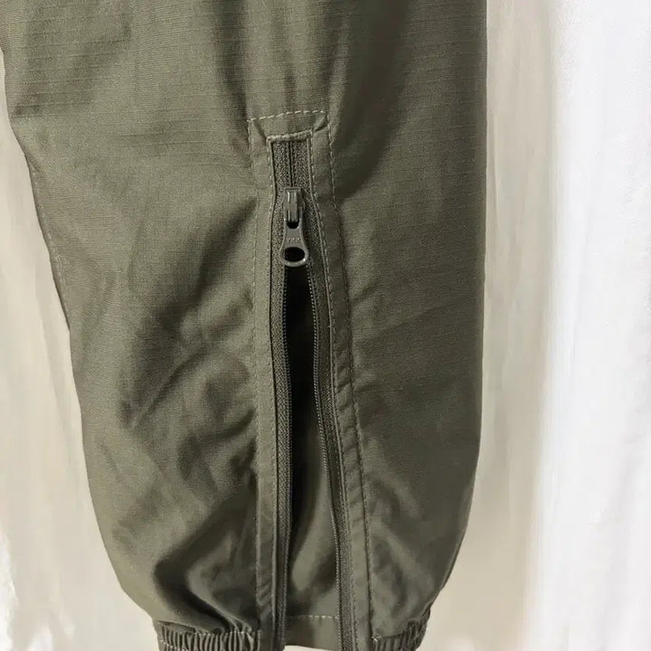 [SOLD OUT] 앤드원더 and wander raschel rip pants 3