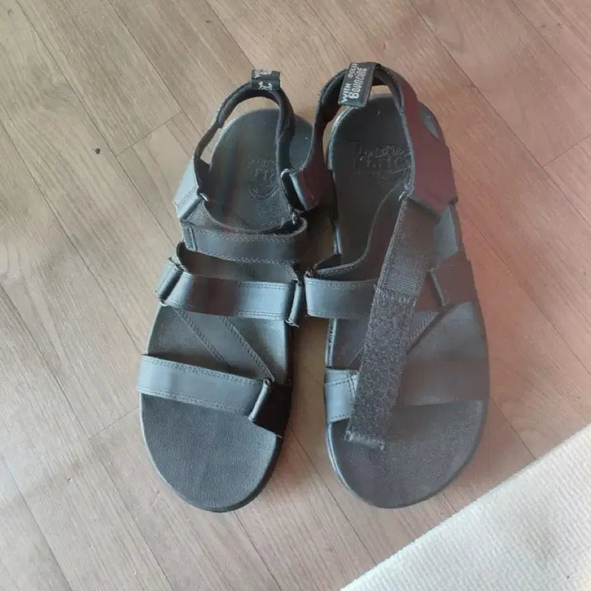 [BUNJANG] Dr. Martens Sandals (Men&