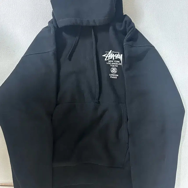 [SOLD OUT] (크림구매 정품) 스투시 월드투어 후드티 블랙 M
