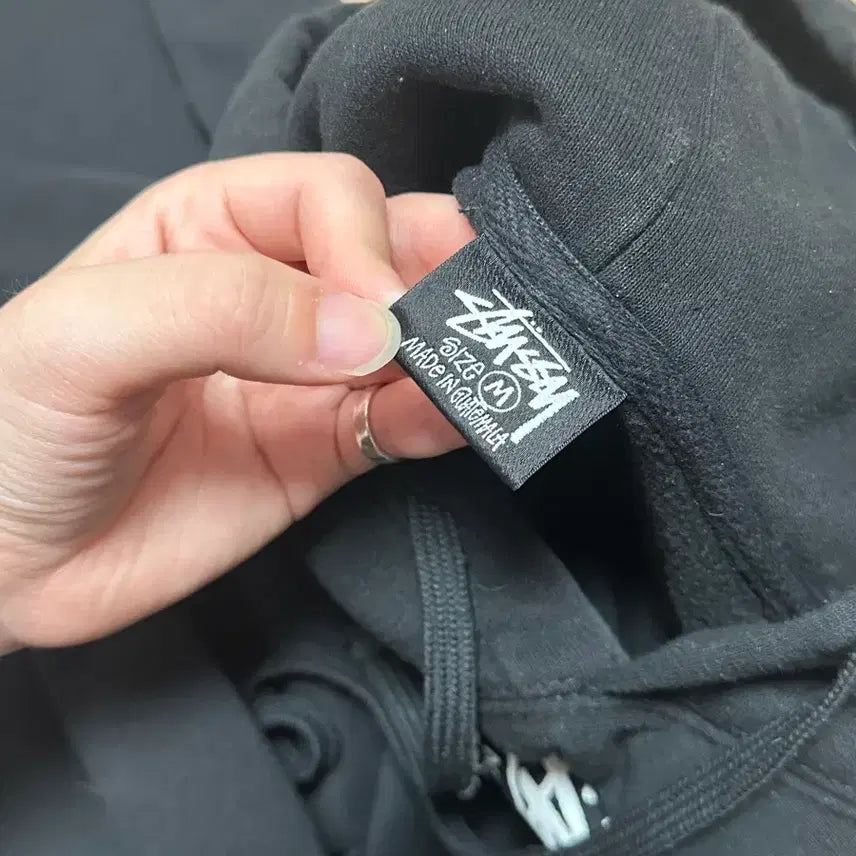 [SOLD OUT] (크림구매 정품) 스투시 월드투어 후드티 블랙 M