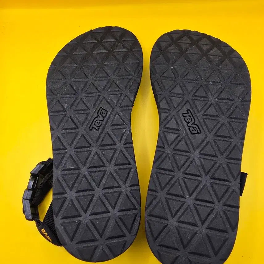 [BUNJANG] Teva Original Alp Sandals Black (230) / 테바 오리지널 알프 샌들 블랙 (230)