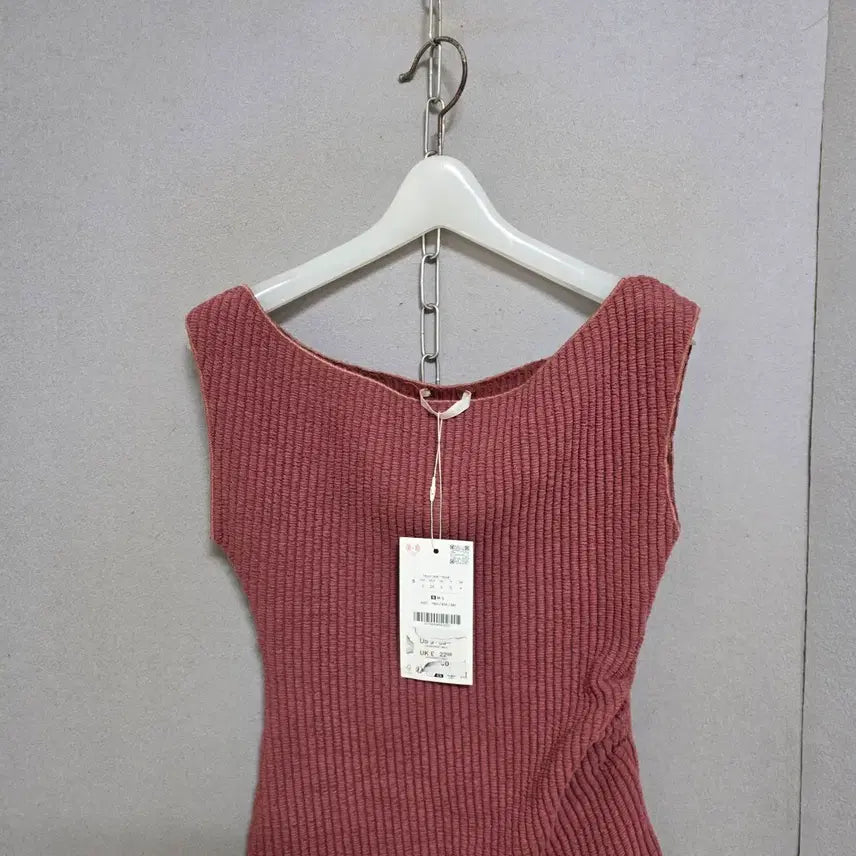 [SOLD OUT] 자라 라인이쁜 나시 티셔츠 S   n4412   미착용제품