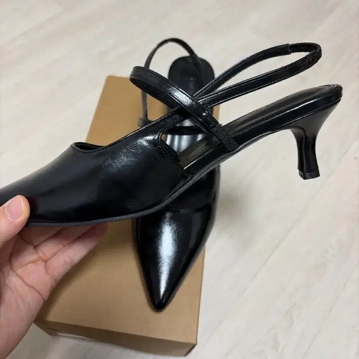 [BUNJANG] UM Shoes Slingback Heels / 유엠슈즈 슬링백
