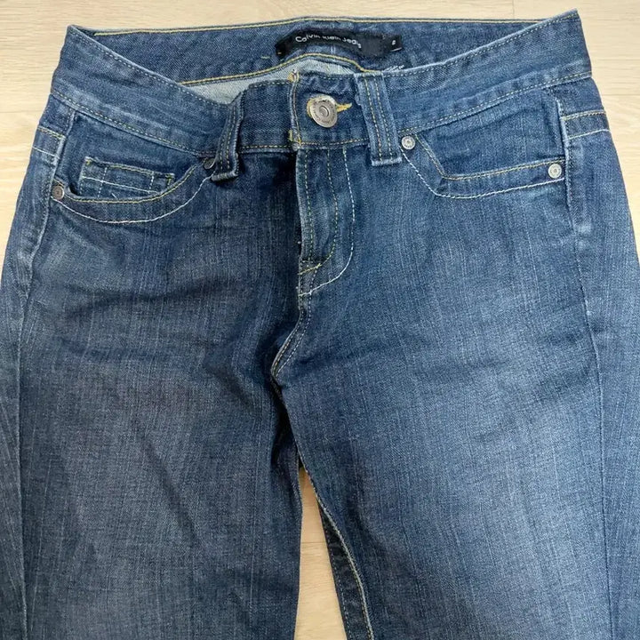 [BUNJANG] Calvin Klein Backstitch Semi-Bootcut Jeans / 캘빈클라인 백스티치 세미부츠컷 S2L32