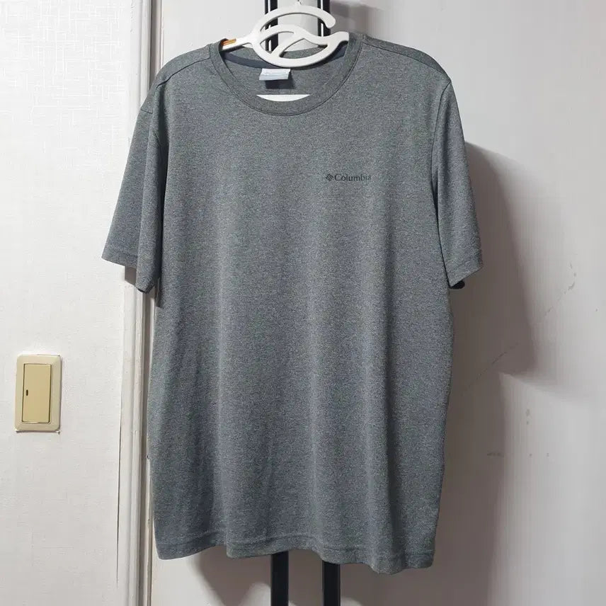[BUNJANG] Columbia Gray XL T-shirt / 컬럼비아 반팔 그레이 XL 105