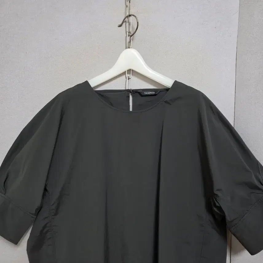 [BUNJANG] Valencia Nylon Blend Blouse / 발렌시아 바스락소재 블라우스 66  n4413