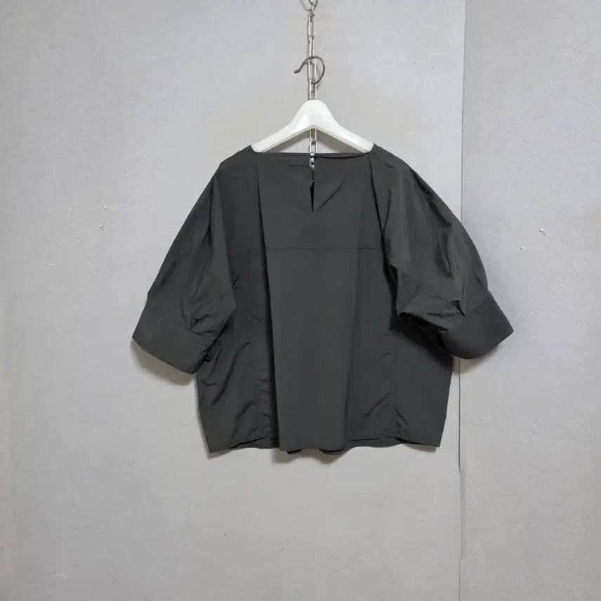 [BUNJANG] Valencia Nylon Blend Blouse / 발렌시아 바스락소재 블라우스 66  n4413