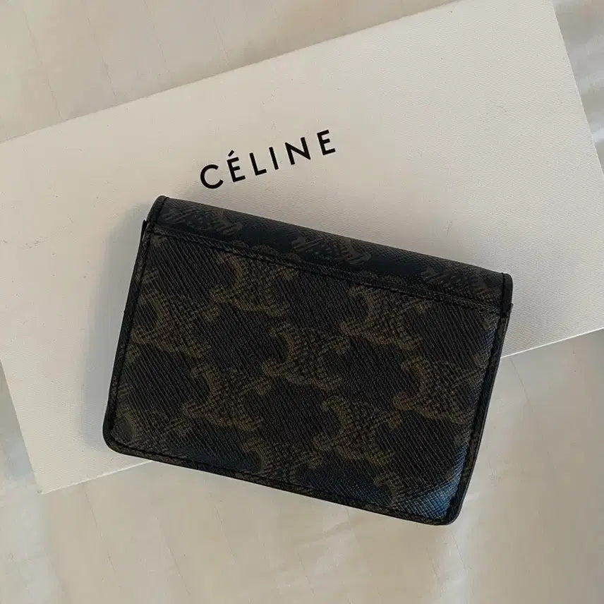 [BUNJANG] Celine Triomphe Flap Card Wallet / 셀린느 트리옹프 플랩 카드 지갑