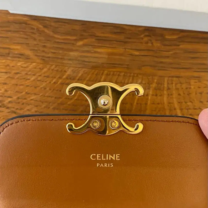 [BUNJANG] Celine Triomphe Flap Card Wallet / 셀린느 트리옹프 플랩 카드 지갑