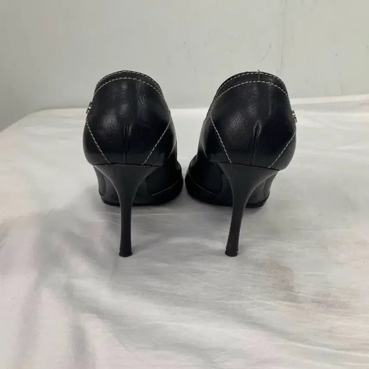 [BUNJANG] Celine Leather Stitch Open-Toe Heels / 셀린느 Celine 레더 스티치 오픈토 힐 <75>