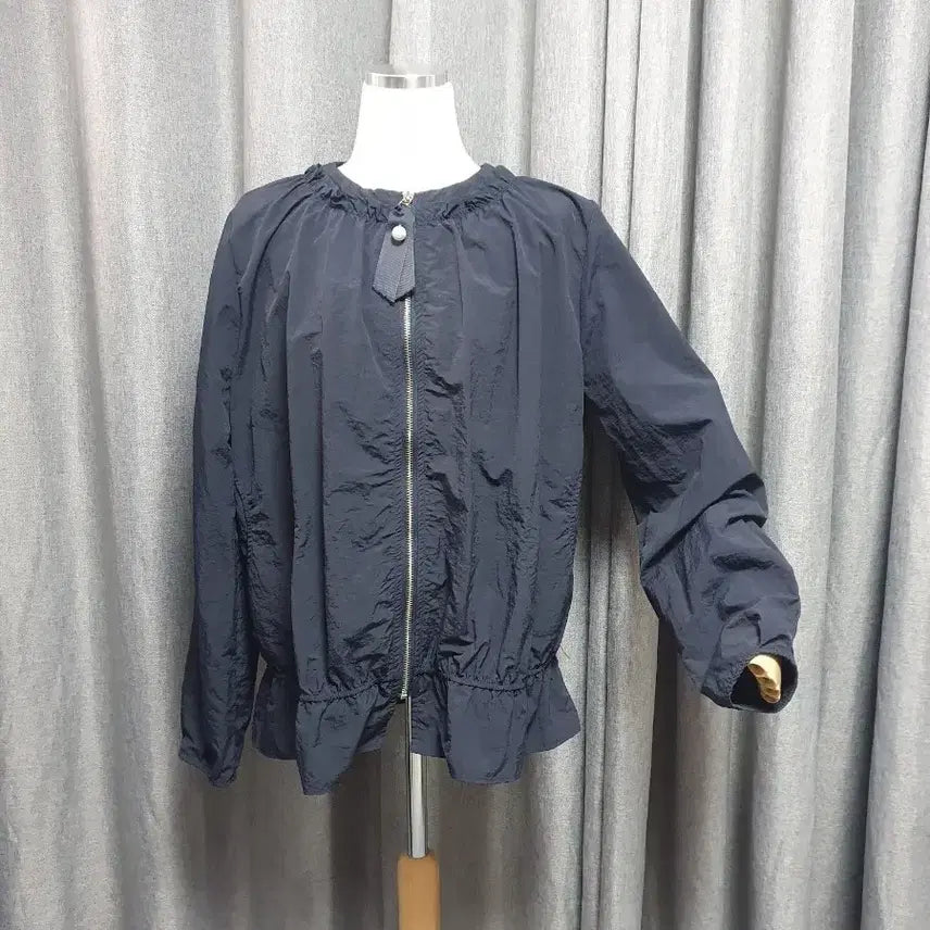 [BUNJANG] Navy Woven Zip-Up Jacket / 네이비 사각사각 우븐집업