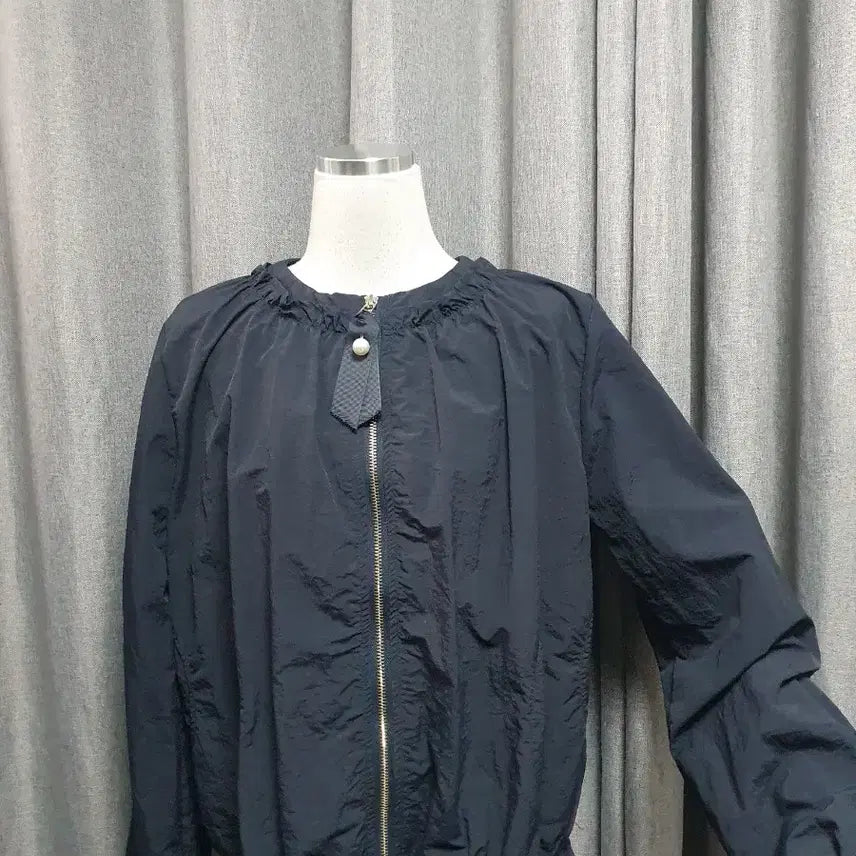 [BUNJANG] Navy Woven Zip-Up Jacket / 네이비 사각사각 우븐집업