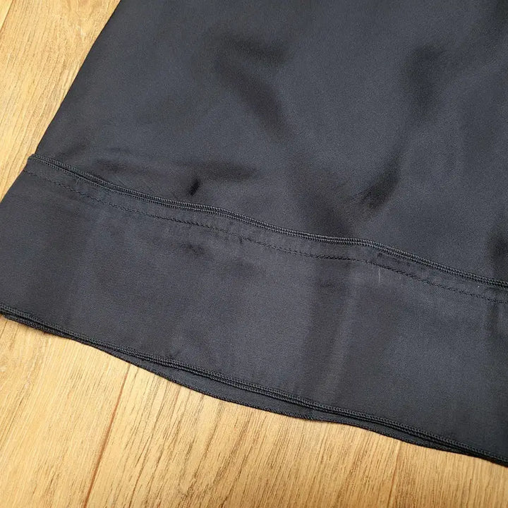[BUNJANG] THE BEIGES Satin Skirt / 더베이지스(THE BEIGES) 새틴스커트 55 새상품