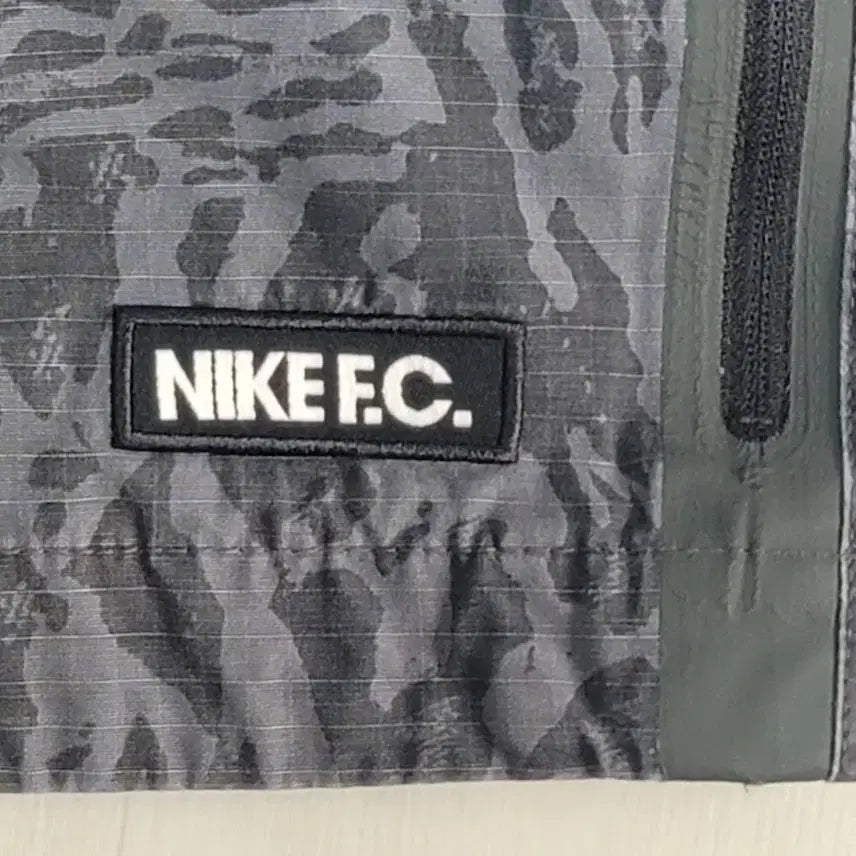 [BUNJANG] Nike F.C V442 AOP Cargo Shorts / (30)나이키 F.C V442 AOP 카고 숏팬츠 반바지 판매합니다