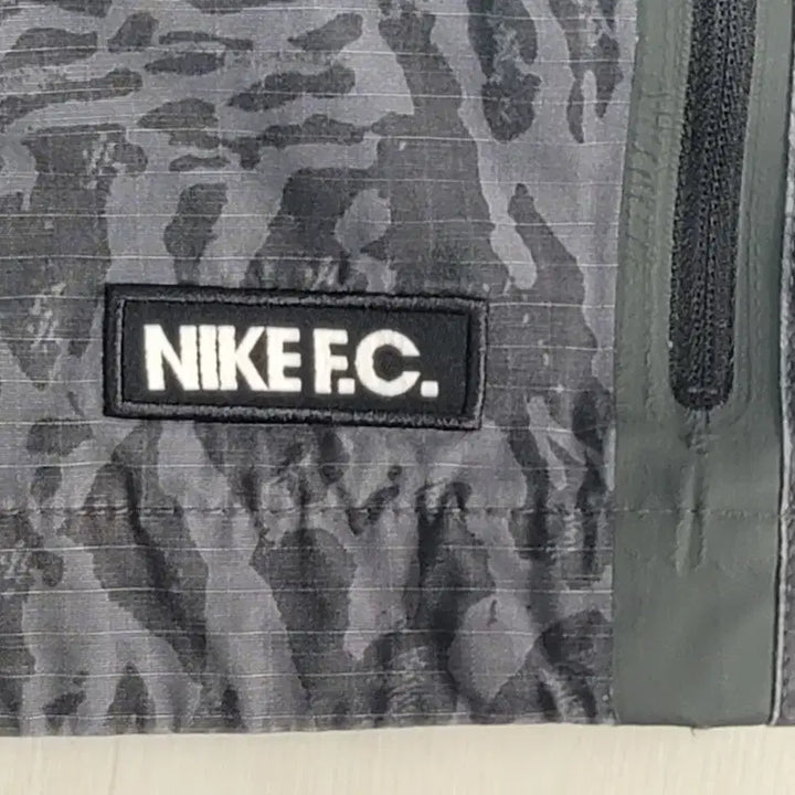 [BUNJANG] Nike F.C V442 AOP Cargo Shorts / (30)나이키 F.C V442 AOP 카고 숏팬츠 반바지 판매합니다