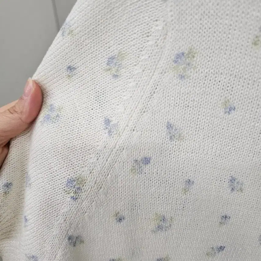 [BUNJANG] Floral Pattern Short Sleeve Knit Top / 플라워 패턴 반팔 니트