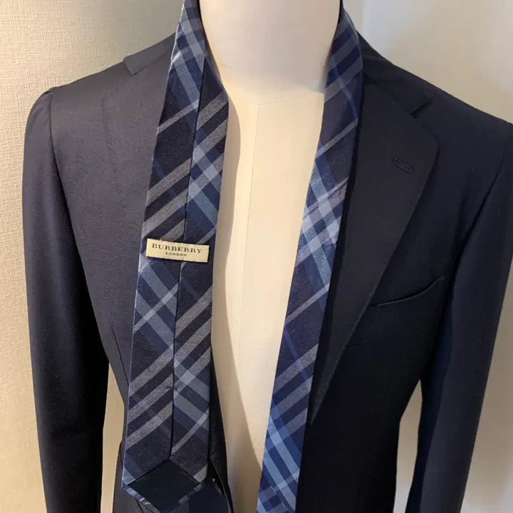 [BUNJANG] Burberry Nova Check Silk Slim Necktie / 버버리(BURBERRY) 신형라벨 노바체크 명품 슬림넥타이 최상급