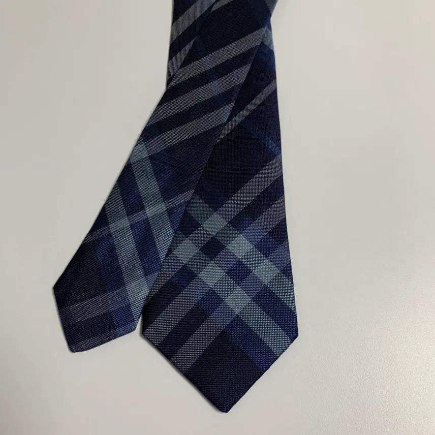 [BUNJANG] Burberry Nova Check Silk Slim Necktie / 버버리(BURBERRY) 신형라벨 노바체크 명품 슬림넥타이 최상급