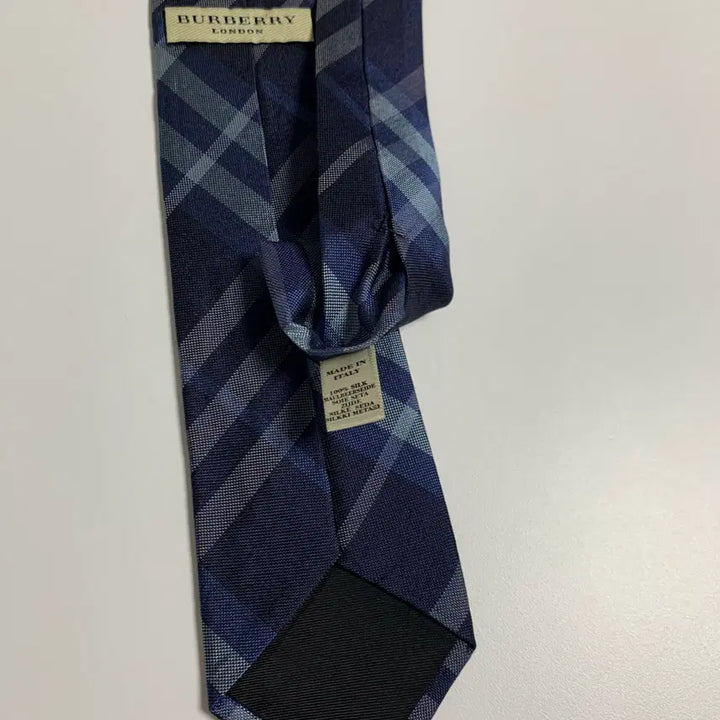 [BUNJANG] Burberry Nova Check Silk Slim Necktie / 버버리(BURBERRY) 신형라벨 노바체크 명품 슬림넥타이 최상급