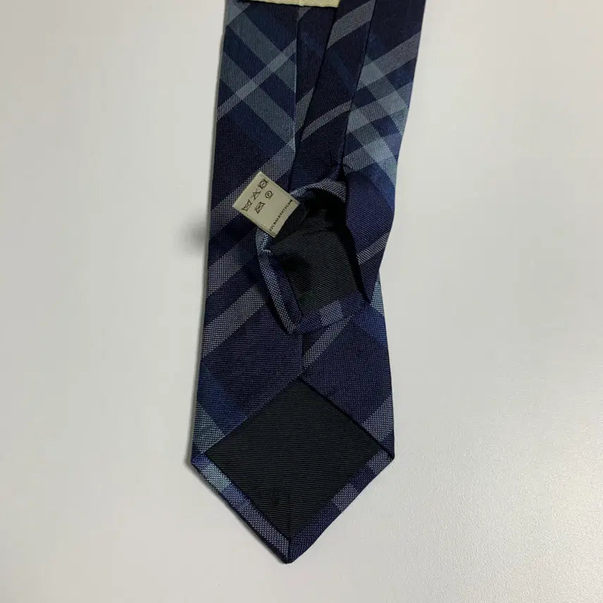 [BUNJANG] Burberry Nova Check Silk Slim Necktie / 버버리(BURBERRY) 신형라벨 노바체크 명품 슬림넥타이 최상급