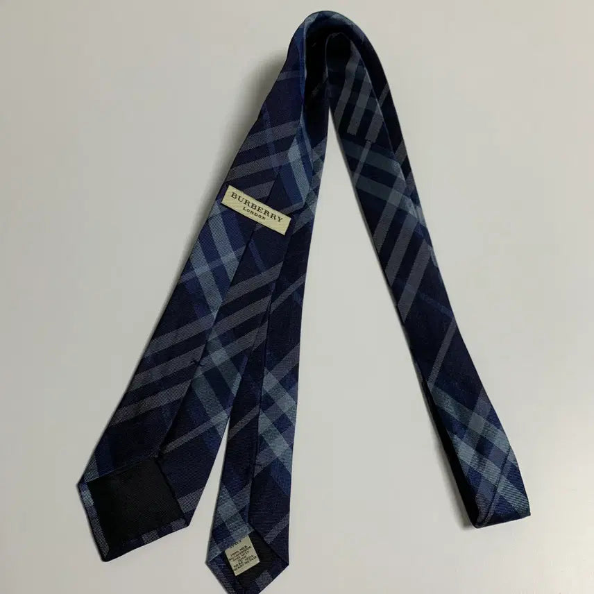 [BUNJANG] Burberry Nova Check Silk Slim Necktie / 버버리(BURBERRY) 신형라벨 노바체크 명품 슬림넥타이 최상급