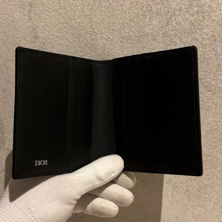 [BUNJANG] Dior Gravity Bi-Fold Wallet / [정품(선물가능)/OS] 디올 그래비티 바이폴드 반지갑