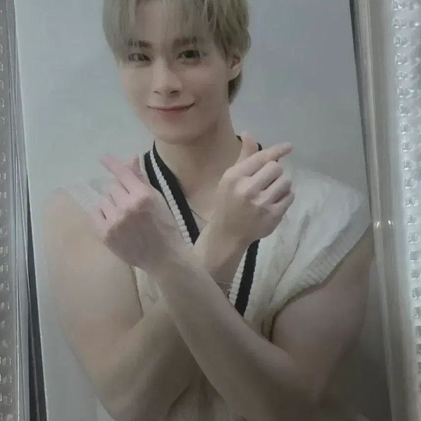 [SOLD OUT] 아스트로 문빈 All Yours 미공포 포카