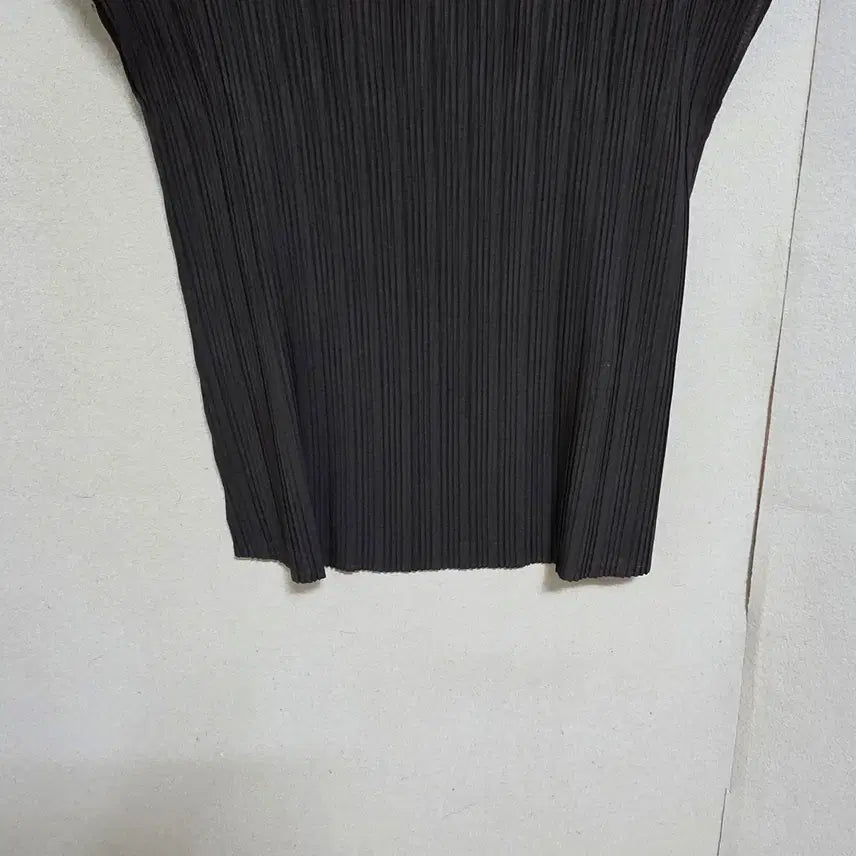 [SOLD OUT] 플리츠미 캡소매라인 티셔츠 FF   n4415