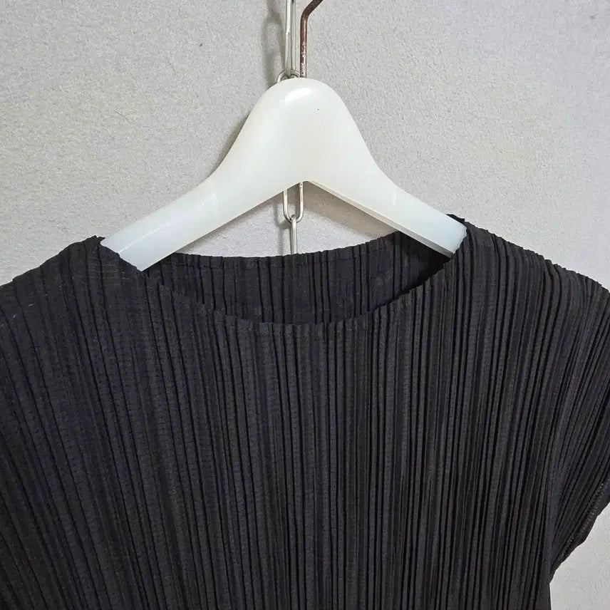 [SOLD OUT] 플리츠미 캡소매라인 티셔츠 FF   n4415