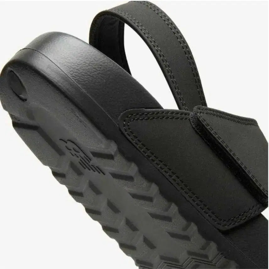 [BUNJANG] New Balance Charcoal and Clay Unisex Sandals / 뉴발란스 차콜 앤클레이 남녀공용 샌들