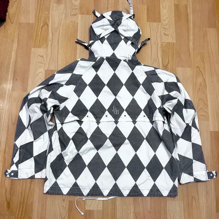 [SOLD OUT] (XL) 페치선데이 체커보드 후디 바람막이