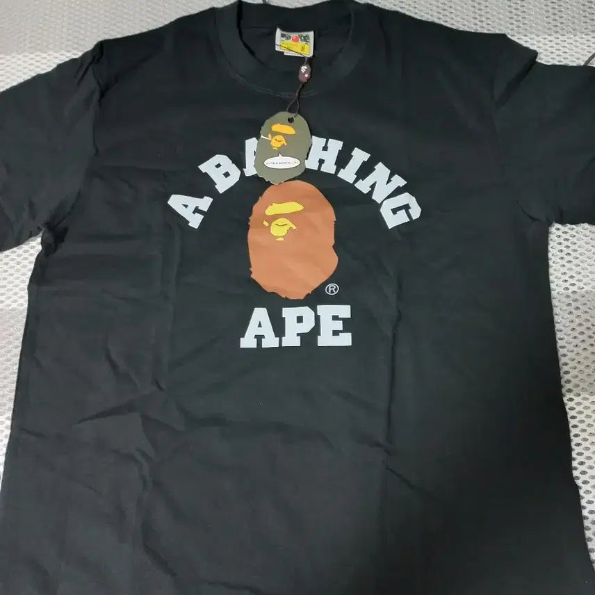 [BUNJANG] BAPE College T-Shirt Black M Size / 베이프 컬리지 티셔츠 블랙 사이즈 : M