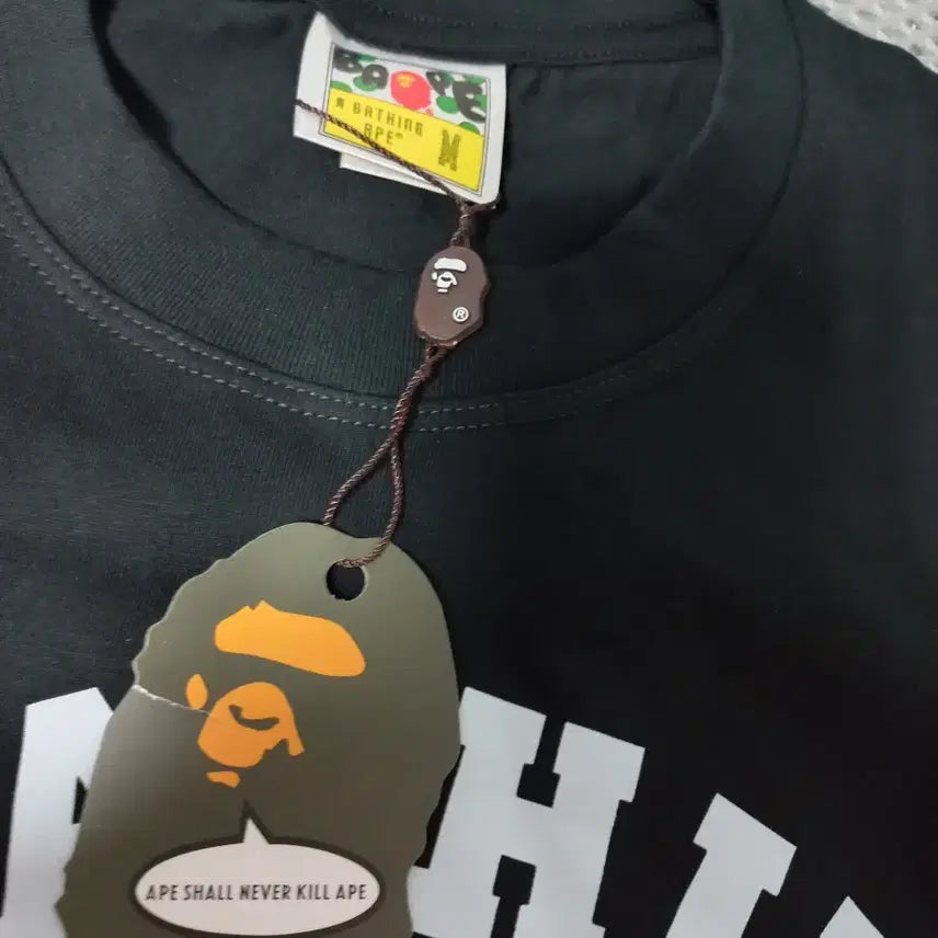 [BUNJANG] BAPE College T-Shirt Black M Size / 베이프 컬리지 티셔츠 블랙 사이즈 : M