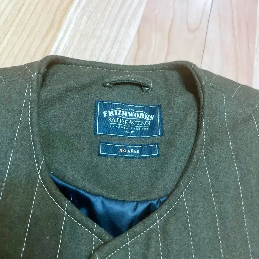 [SOLD OUT] (XL) 프리즘웍스 퀄티드 트윌 베스트 카키