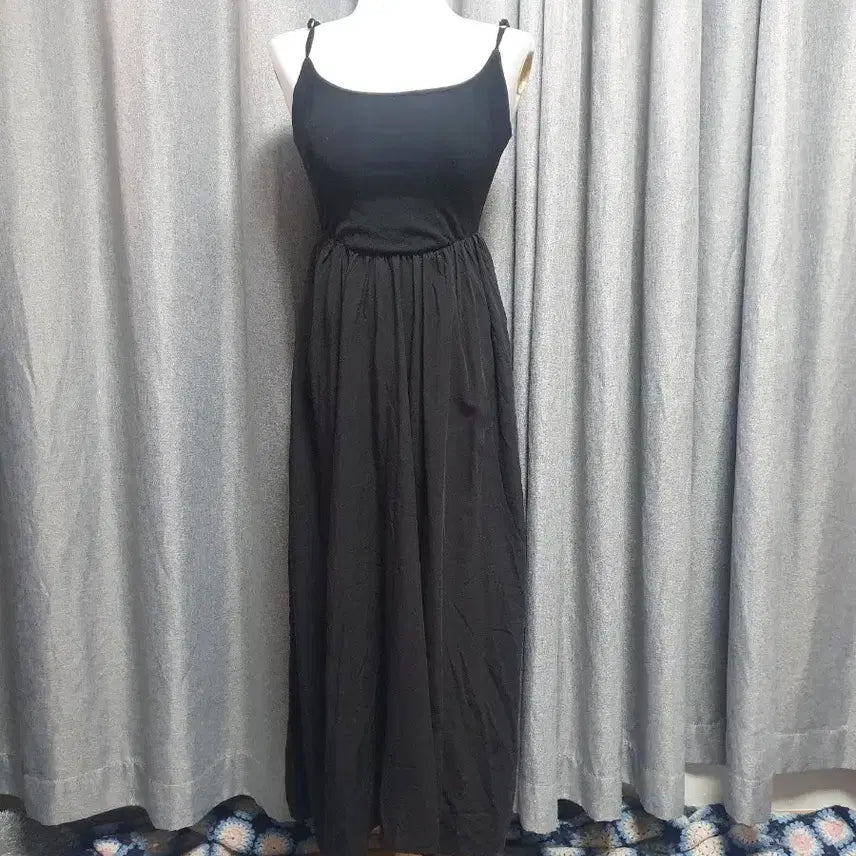 [BUNJANG] Sleeveless Maxi Dress / 캡내장 슬리브리스 맥시원피스