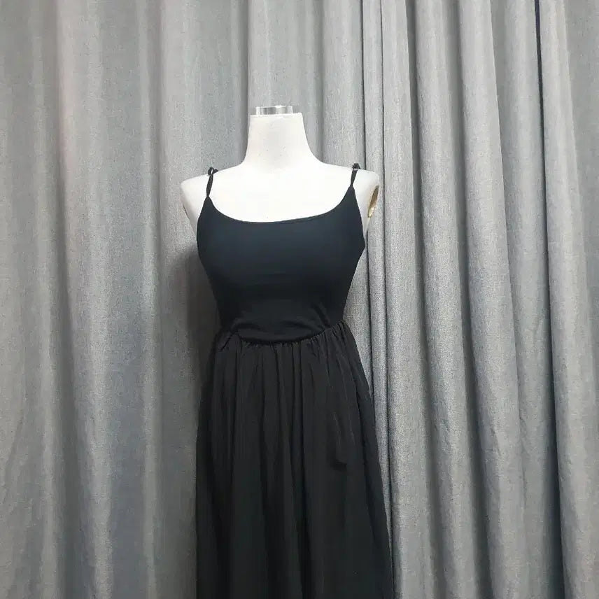 [BUNJANG] Sleeveless Maxi Dress / 캡내장 슬리브리스 맥시원피스