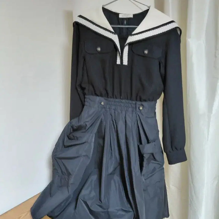 [BUNJANG] O!zocen Dress / 오즈세컨원피스