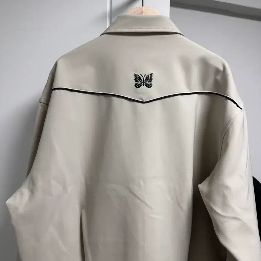 [BUNJANG] [L]니들스 카우보이 파이핑 자켓 / [L]니들스 카우보이 파이핑 자켓